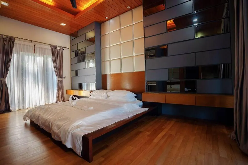 Ipoh Meru Valley Golf Resortthe Rock Forest Retreat Pool/5Br/20Pax/Events 0*,  Malaysia
